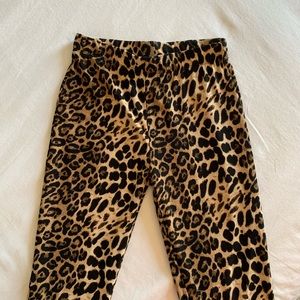 Fashion Nova cheetah print leggings